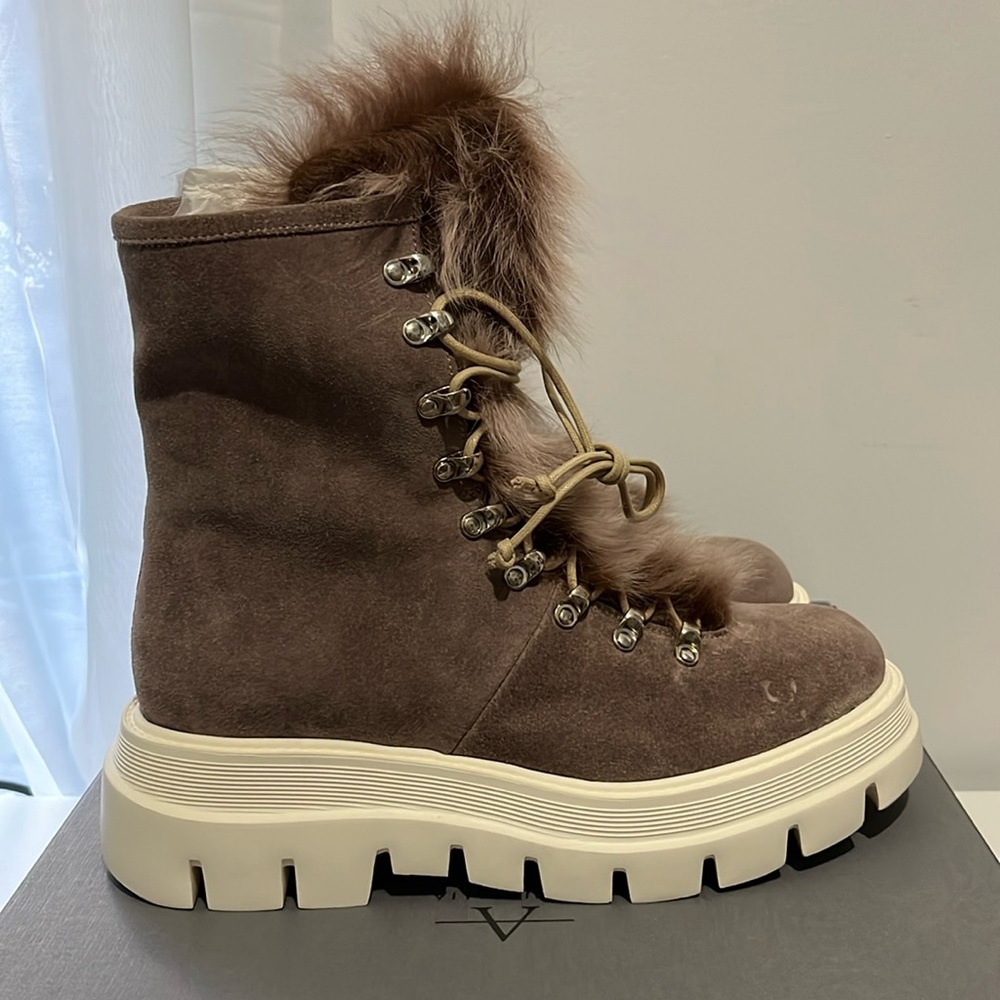 Aquatalia Shailene Mauve Pink Weatherproof booties with fur